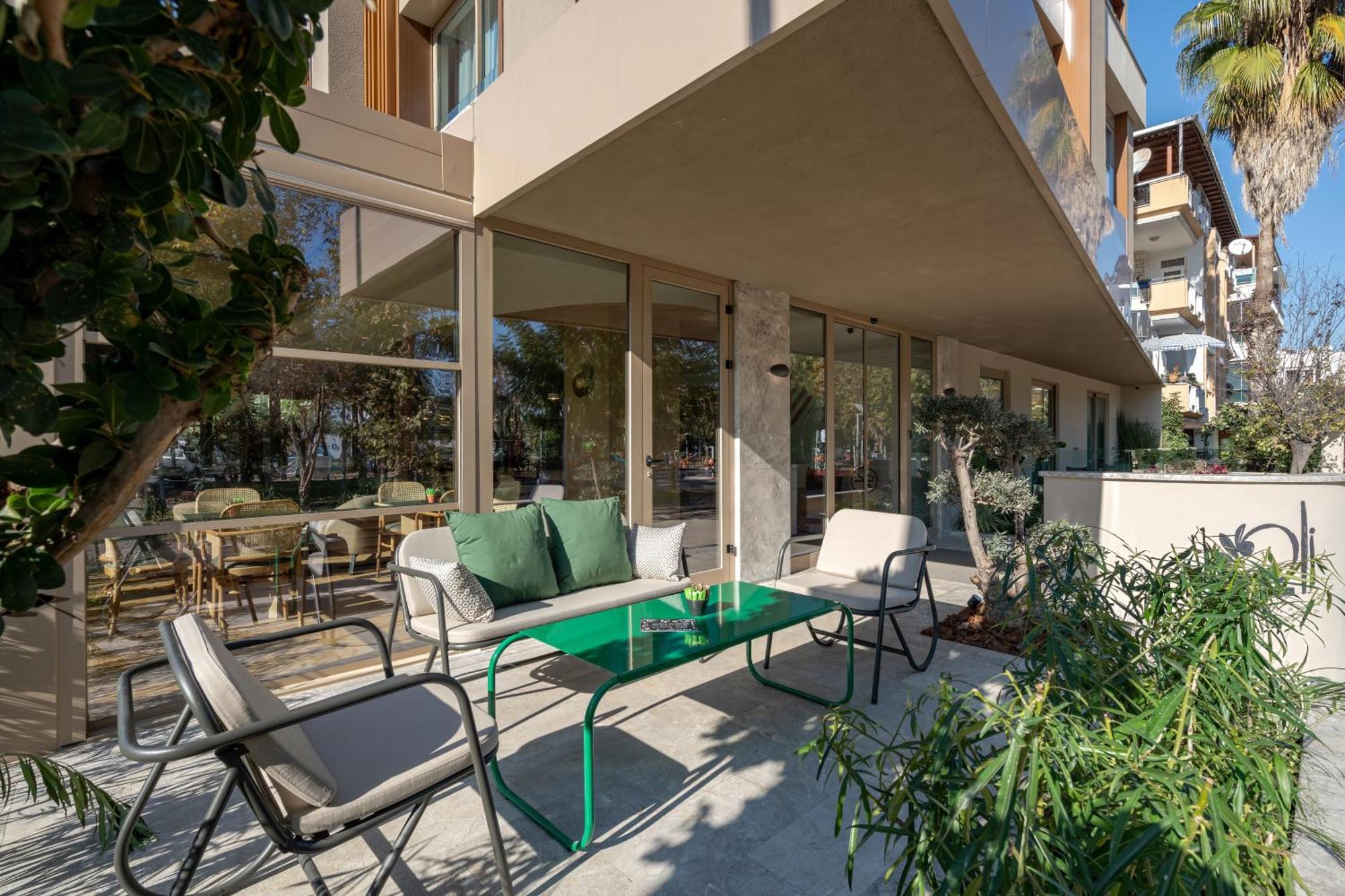 Oli Hotel And Suites Antalya Exteriör bild