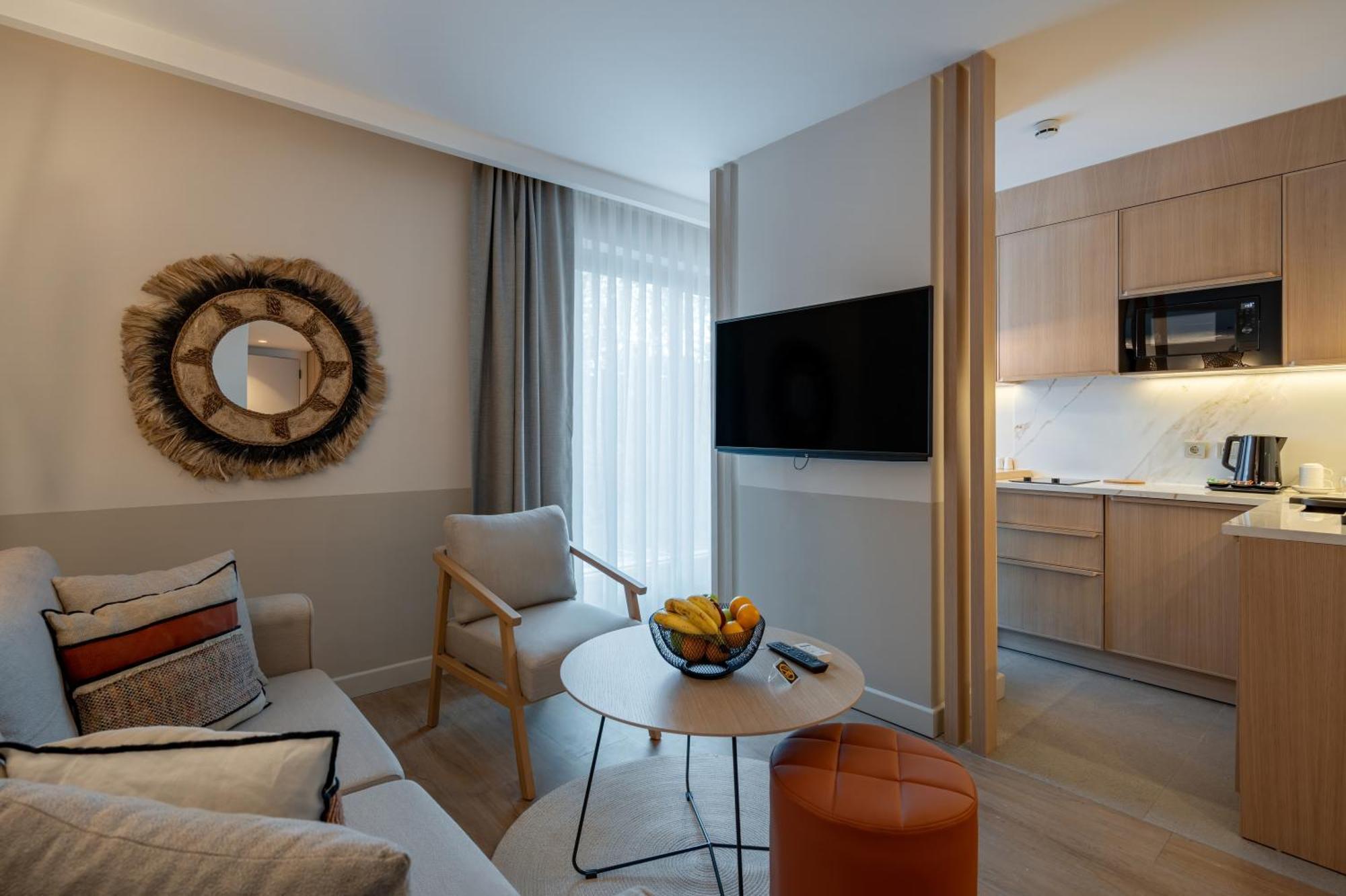 Oli Hotel And Suites Antalya Exteriör bild