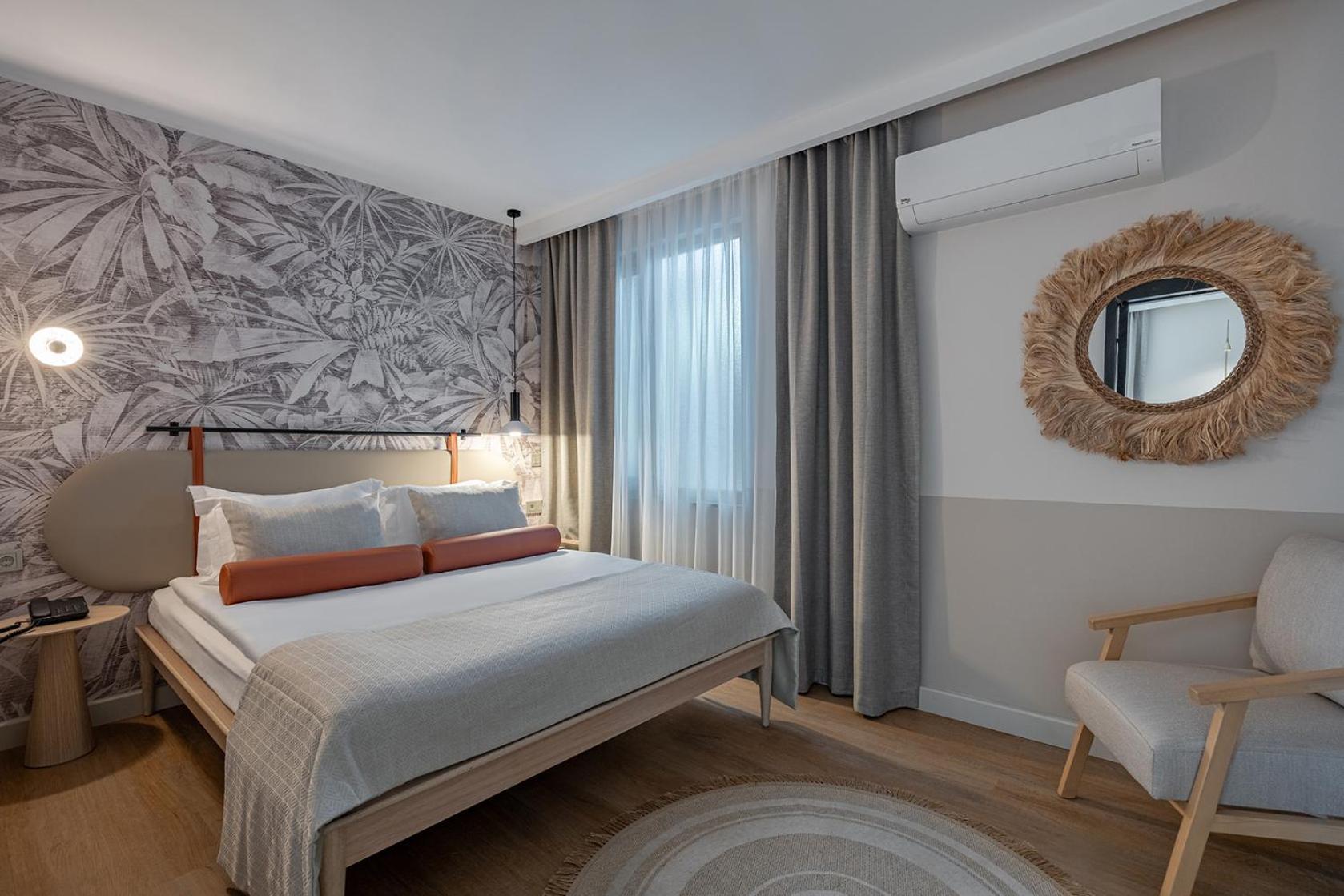 Oli Hotel And Suites Antalya Exteriör bild